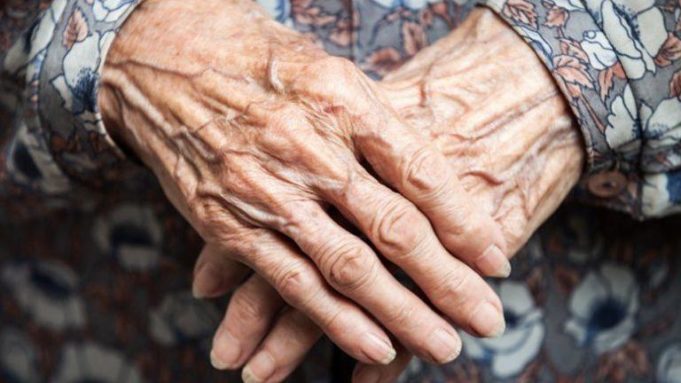 Ηράκλειο – 86χρονη με κορωνοϊό: «Στην αρχή φοβήθηκα αλλά τώρα είμαι καλά»