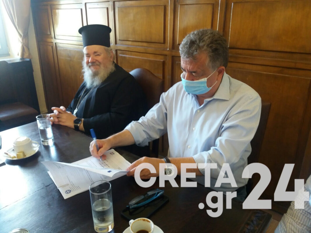 Κρήτη: «Έπεσαν» οι υπογραφές για την αποκατάσταση της Ιεράς Μονής Αγ. Τριάδος Τζαγκαρόλων (εικόνες)