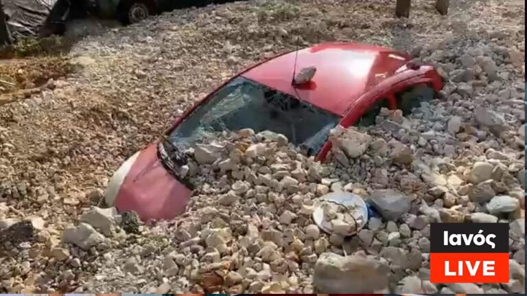 Ιανός: Βουνό από πέτρες σκέπασε αυτοκίνητα (εικόνες – βίντεο)