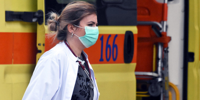 Κορωνοϊός-Συναγερμός σε νοσοκομείο: Σε καραντίνα 9 γιατροί και νοσηλευτές