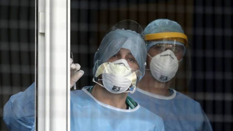Κορωνοϊός: Δύο ακόμα κρούσματα στη Μόρια