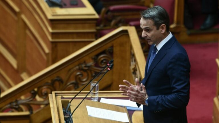 Σύγκρουση πολιτικών αρχηγών στις 5 στη Βουλή για την πανδημία