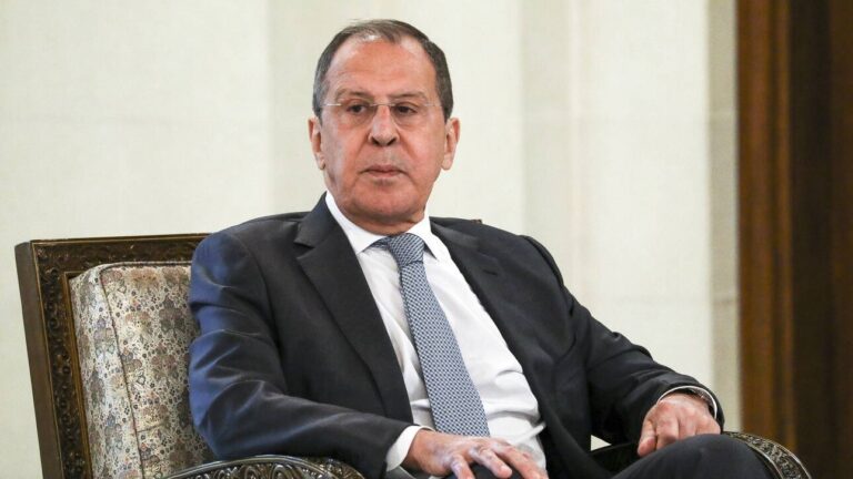 Στην Κύπρο ο Λαβρόφ: «Έτοιμη η Μόσχα για διαμεσολάβηση με την Τουρκία»