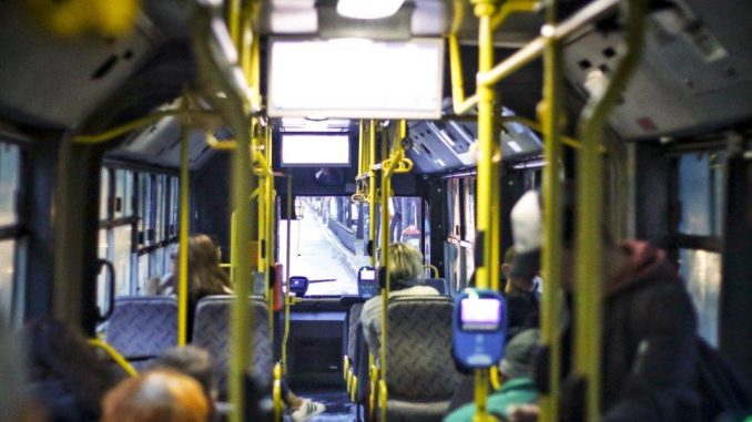 Οδηγός βρίζει χυδαία επιβάτη που του έκανε παρατήρηση