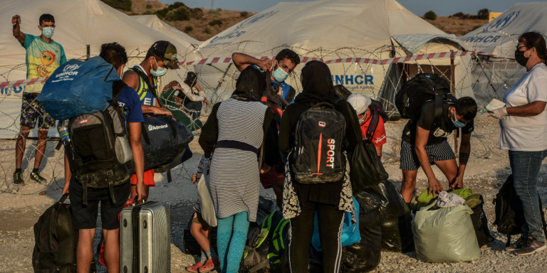 Ιταλία: Καθολική οργάνωση ανέλαβε τη μεταφορά 300 προσφύγων από τη Λέσβο στη Ρώμη