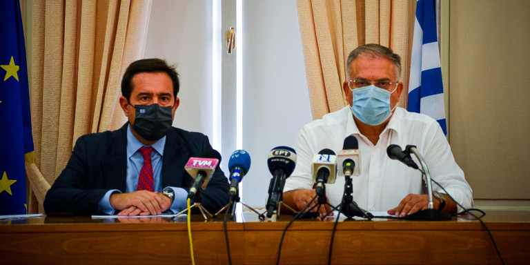 Μηταράκης: Ομαλά συνεχίζεται η είσοδος των μεταναστών στον νέο καταυλισμό του Καρά Τεπέ /
