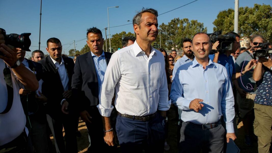 Στις πληγείσες περιοχές της Καρδίτσας ο πρωθυπουργός