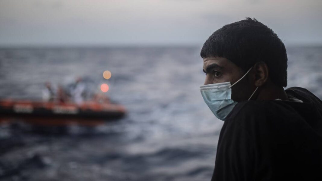 Ναυάγιο στη Μεσόγειο με δεκάδες μετανάστες νεκρούς ανοιχτά της Λιβύης
