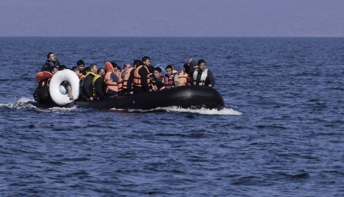 Συναγερμός για ακυβέρνητο σκάφος με μετανάστες ανοιχτά της Κρήτης