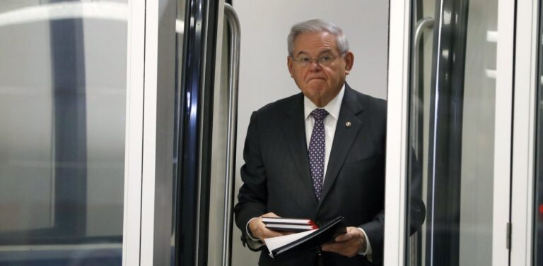 «Ρουκέτες» από Μενέντεζ για την σχέση Τραμπ – Ερντογάν: Θέτει σε κίνδυνο Ελλάδα, Ισραήλ, Κύπρο