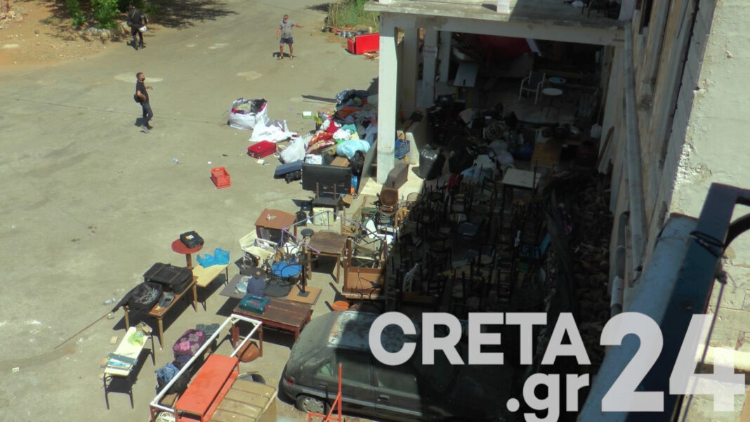 Κρήτη: 16 συλλήψεις ανακοίνωσε η Αστυνομία στην κατάληψη της «Rosa Nera» (εικόνες)