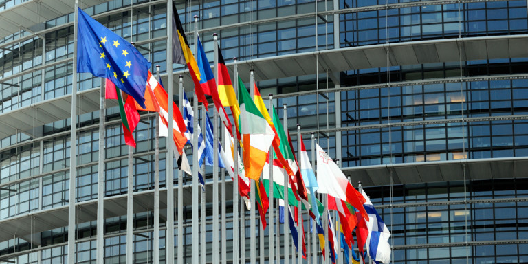 Γερμανία: Οι διαφωνίες στην Ε.Ε. «φρενάρουν» το Ταμείο Ανάκαμψης – «Αναπόφευκτες οι καθυστερήσεις»
