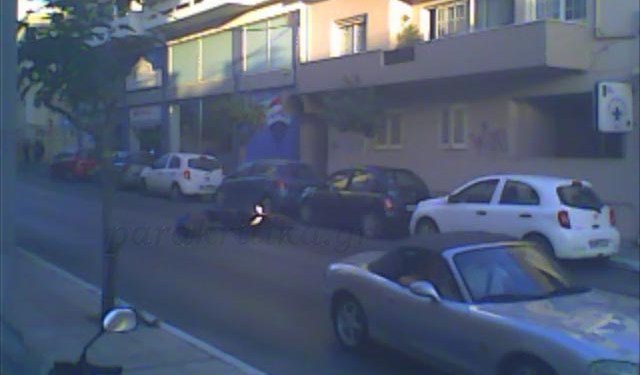 Σοκαριστικό βίντεο από τροχαίο στην Κρήτη  – Τον έσωσε το κράνος