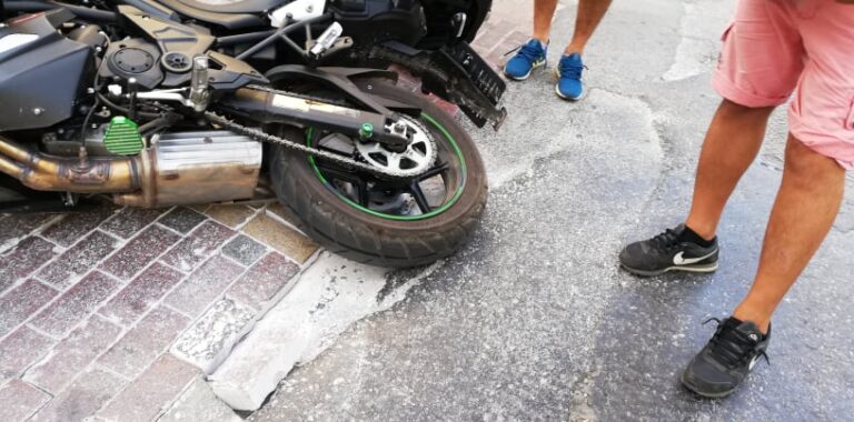 Νέο τροχαίο στην Κρήτη – Τραυματίστηκε μια γυναίκα