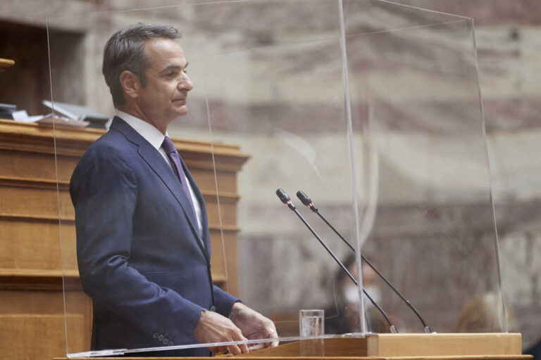 Μητσοτάκης: Παράνοια η άρνηση της μάσκας