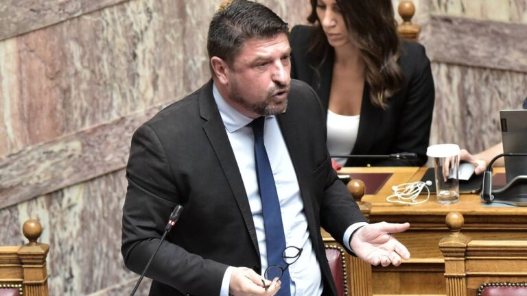 Ν. Χαρδαλιάς: Είμαστε μακριά από ένα lockdown