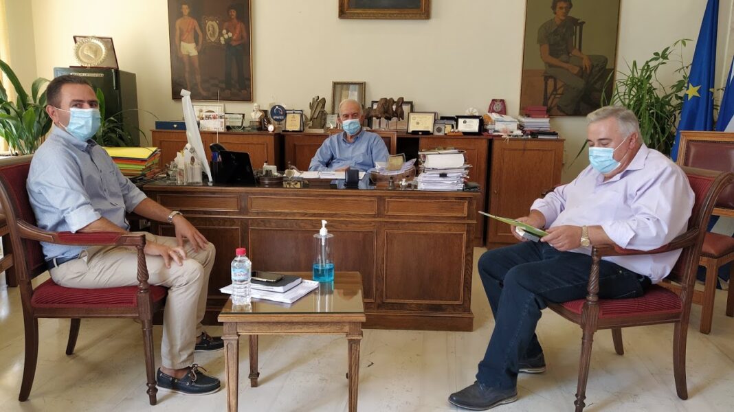 Με τον πρόεδρο του ΤΕΕ/ΤΑΚ συναντήθηκε ο Δήμαρχος Ηρακλείου