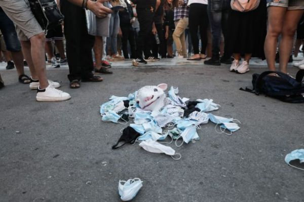 Νανόπουλος στον ΣΚΑΪ Κρήτης: Οι αρνητές του κορωνοϊού δημιουργούν προβλήματα