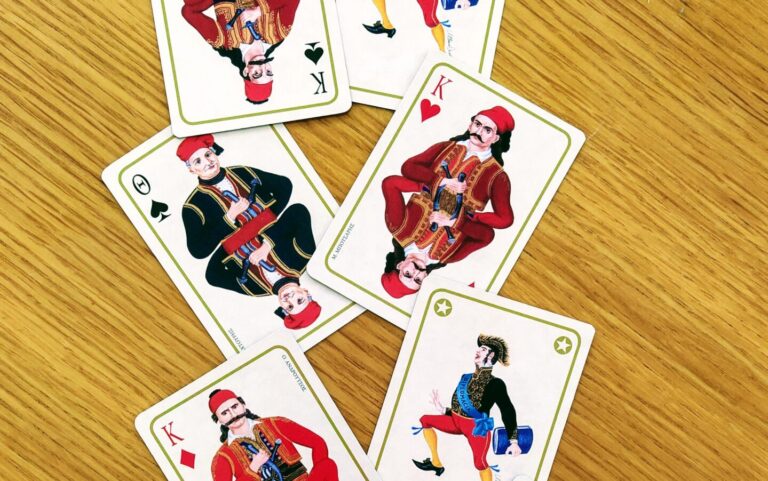 Συλλεκτική έκδοση της «Τράπουλας των Φιλελλήνων» από την Βικελαία Δημοτική Βιβλιοθήκη