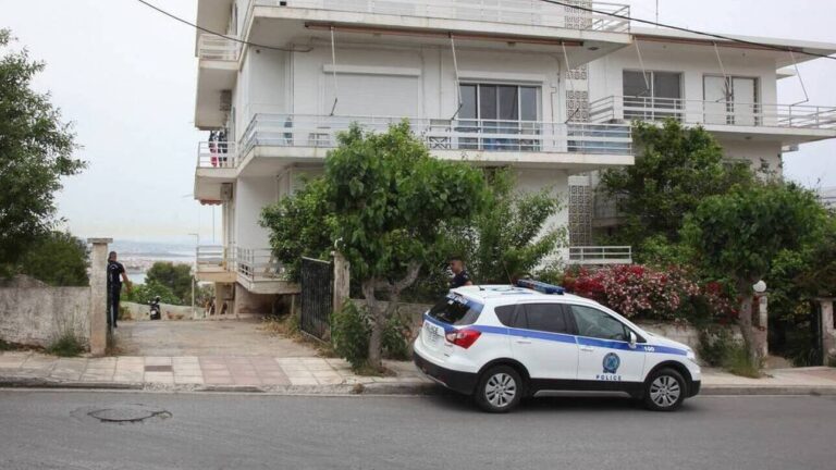 12χρονη έπεσε θύμα αγνώστου στο διαδίκτυο – Την έβαλε να χαρακωθεί