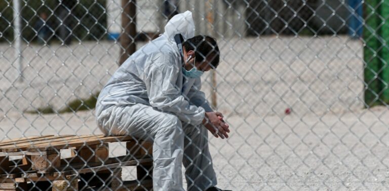Κορωνοϊός: Κρούσματα και τον Αύγουστο στην ίδια εταιρεία