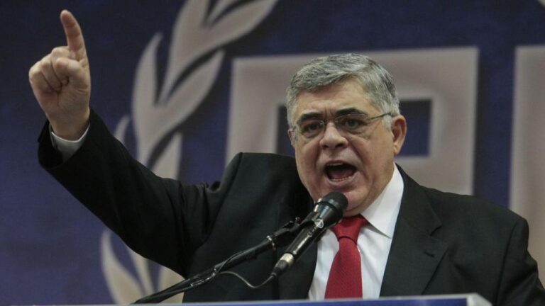 Δίκη Χρυσής Αυγής: 13 χρόνια κάθειρξης στο διευθυντήριο – Ισόβια στον Ρουπακιά