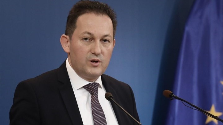 Πέτσας: Ακυρώνονται λόγω κορωνοϊού οι παρελάσεις για την 28η Οκτωβρίου