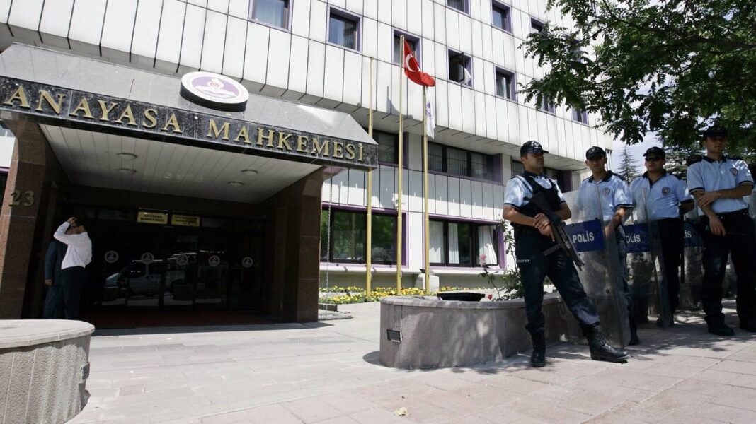 Θεσμική σύγκρουση στην Τουρκία –  Ερντογάν κατά Συνταγματικού Δικαστηρίου