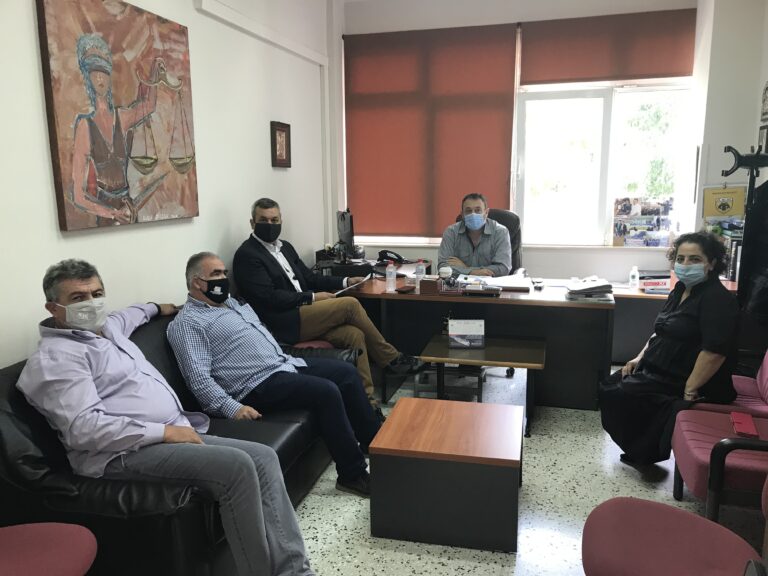 Στο Εργατικό Κέντρο Ηρακλείου ο Χάρης Μαμουλάκης