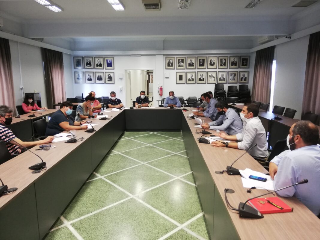 Συνάντηση της δημοτικής αρχής με τους καταστηματάρχες της Παλιάς Πόλης Χανίων