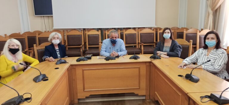 Συνάντηση Αντ. Παπαδεράκη με τον Σύλλογο Γυναικών Επιχειρηματιών Κρήτης