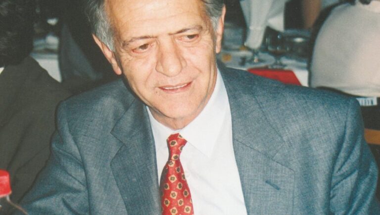 Ρέθυμνο: O Θ.Νίνος ζητά να δοθεί το όνομα του Αντώνη Πατεράκη στο δημαρχείο Ν.Φωκά