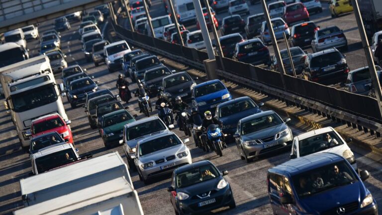 Τέλη κυκλοφορίας 2021: Σε πόσες δόσεις μπορούν να αποπληρωθούν