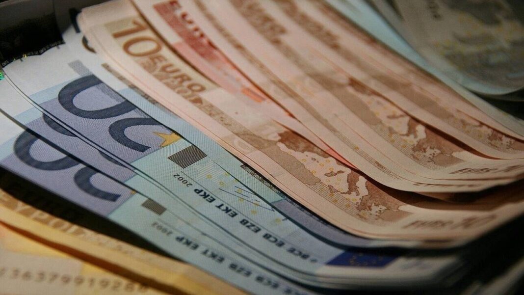 Αναδρομικά: Αυτά είναι τα 10 SOS – Ποιοι και πόσο πληρώνονται ανά ταμείο