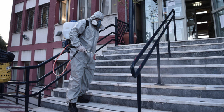 Απολύμανση και έλεγχοι στις φοιτητικές εστίες μετά από δύο κρούσματα σε φοιτητές