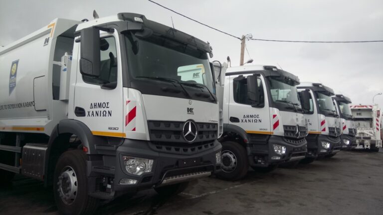 Κρήτη: Οκτώ νέα απορριμματοφόρα και 2.000 πράσινοι κάδοι, στην καθημερινή μάχη για την καθαριότητα