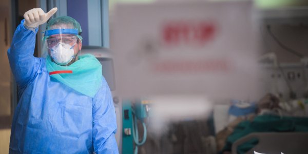 Κορωνοϊός: Νέα έρευνα απαντά στους αρνητές της μάσκας