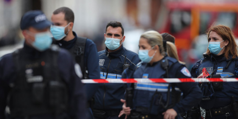 Γαλλία: Συνελήφθη Αφγανός οπλισμένος με μαχαίρι στη Λιόν – Απομακρύνεται το σενάριο ισλαμιστικής επίθεσης στην Αβινιόν