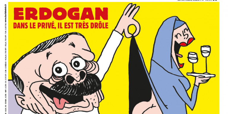 Το Charlie Hebdo βάζει φωτιά: Σατιρίζει τον Ερντογάν -Με εσώρουχα, παρατηρεί τα οπίσθια μιας μουσουλμάνας