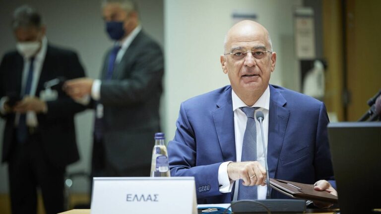 Στην Πρίστινα ο Νίκος Δένδιας: Επαφές με την κυβέρνηση του Κοσόβου