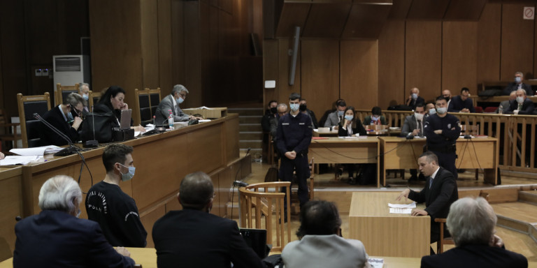 Δίκη Χρυσής Αυγής: Aύριο η απόφαση για τις αναστολές