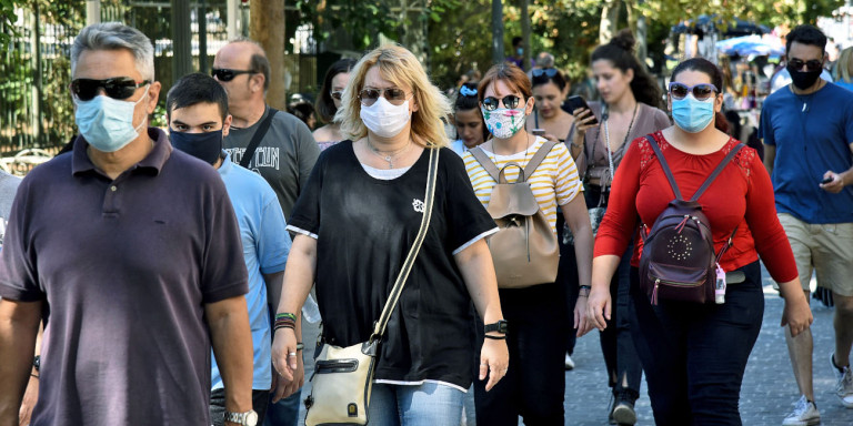 Κορωνοϊός: Γιατί το δεύτερο κύμα είναι πιο επιθετικό στην Ελλάδα – Ο ρόλος των θερμοκρασιών