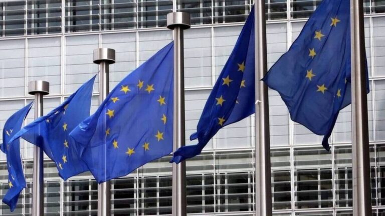 ΕΕ: 450 εκατ. ευρώ στην Ελλάδα για την ενίσχυση τουρισμού, μεταφορών και ενεργειακών κατασκευών