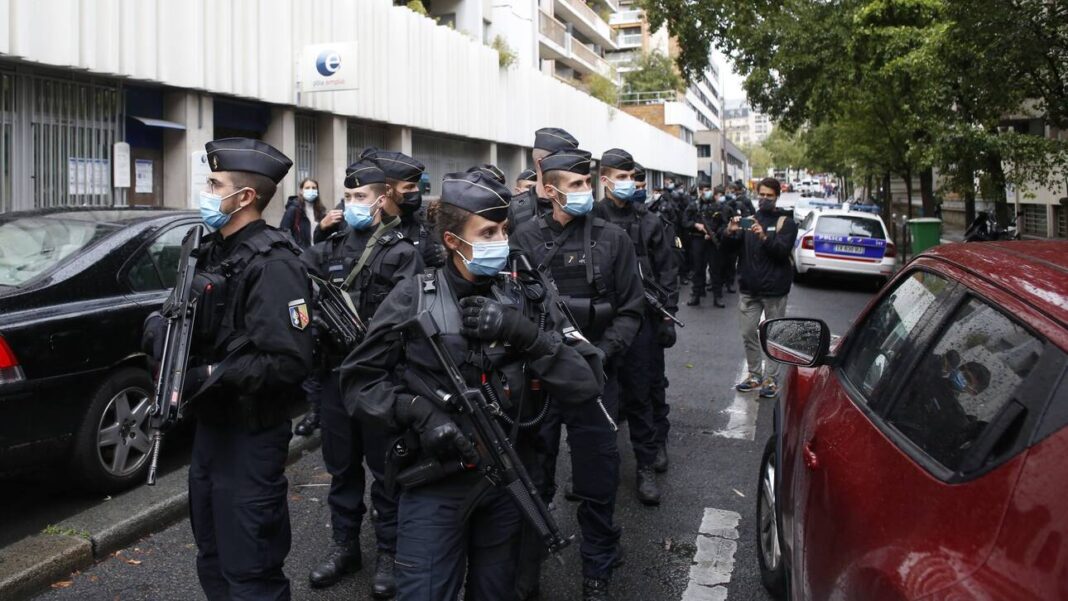 Νέος συναγερμός στη Γαλλία: Άνδρας επιτέθηκε σε αστυνομικούς – Φώναζε Αλλάχου Άκμπαρ