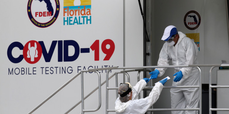 CDC: Στους 214.108 οι θάνατοι από κορωνοϊό στις ΗΠΑ