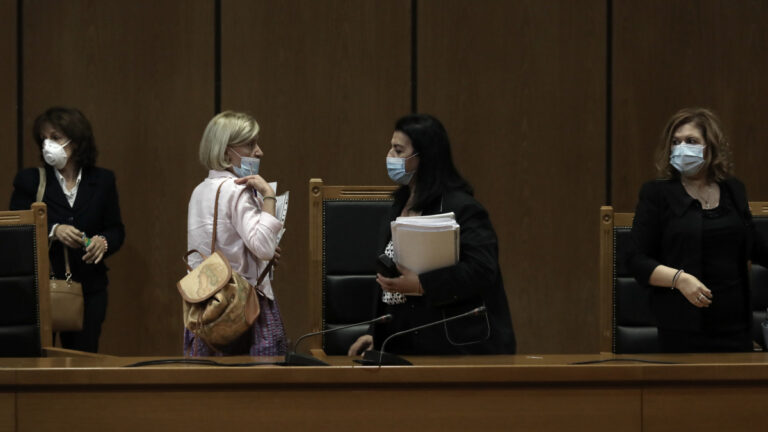 Δίκη Χρυσής Αυγής: Συνεχίζεται στις 10.30 το πρωί