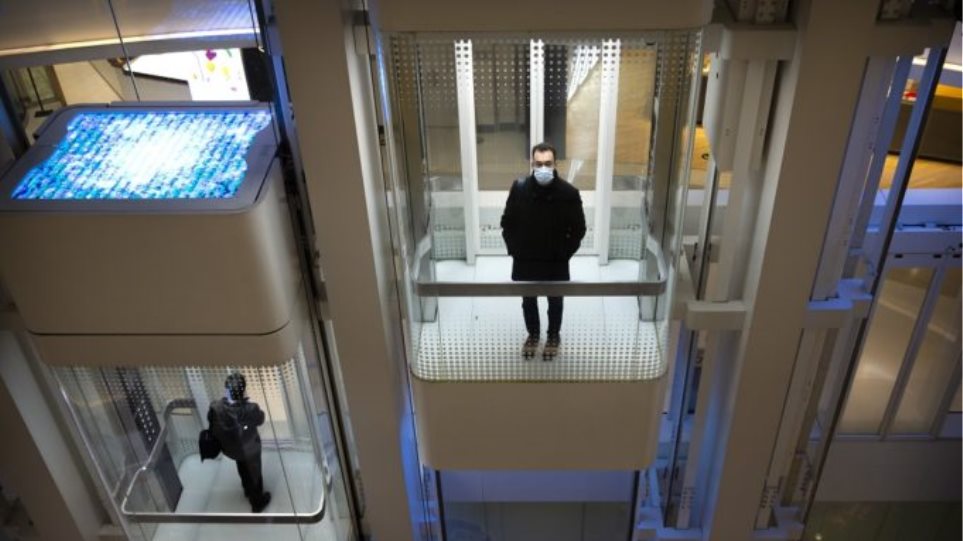 Κορωνοϊός – Έρευνα: 8 στους 10 ασθενείς έχουν κάποιο νευρολογικό σύμπτωμα