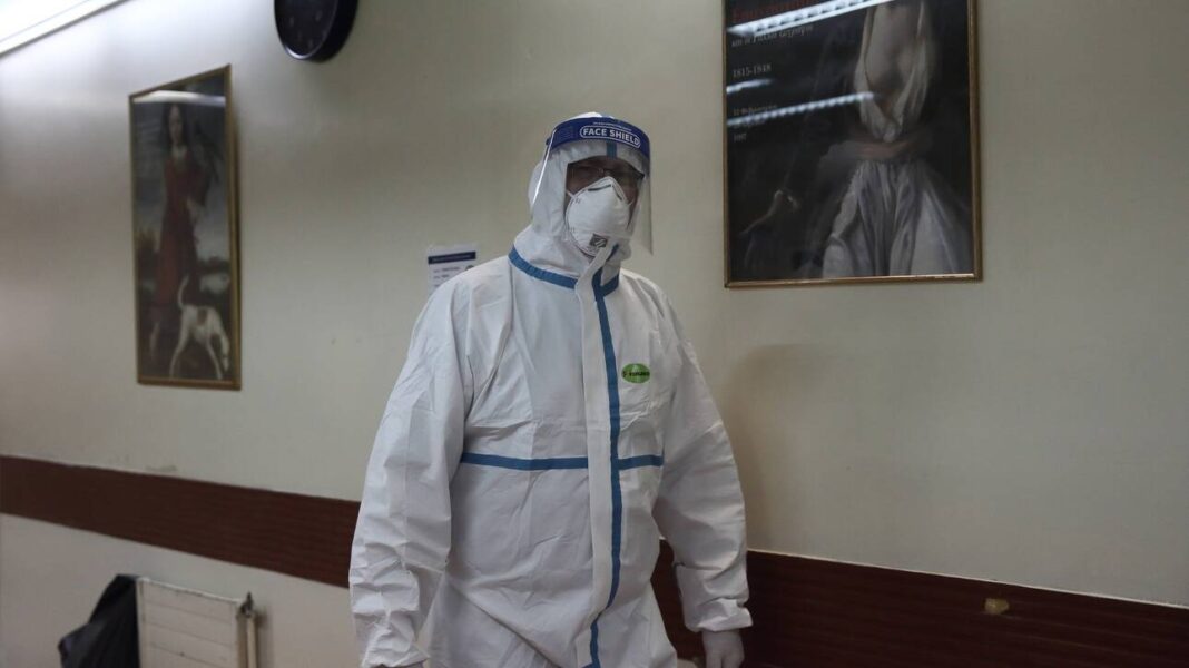 Κορωνοϊός: Τι ισχύει όταν μια περιοχή τίθεται σε επίπεδο συναγερμού κατηγορίας 4