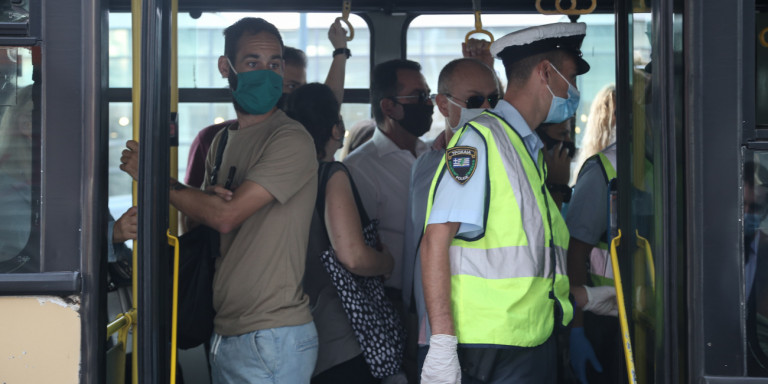 Καθηγητής επιδημιολογίας εξηγεί: Γιατί δεν είναι εύκολη η καθολική χρήση μάσκας στην Αττική