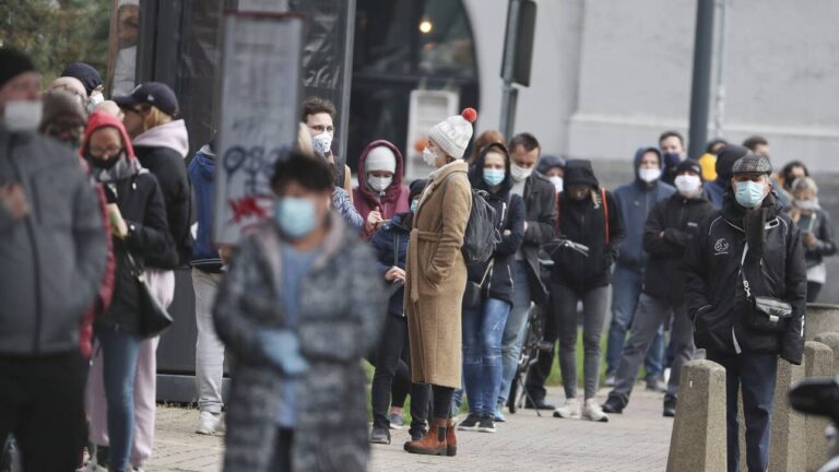 Κορωνοϊός – ΠΟΥ: Υπάρχουν χώρες που βαδίζουν σε επικίνδυνο μονοπάτι